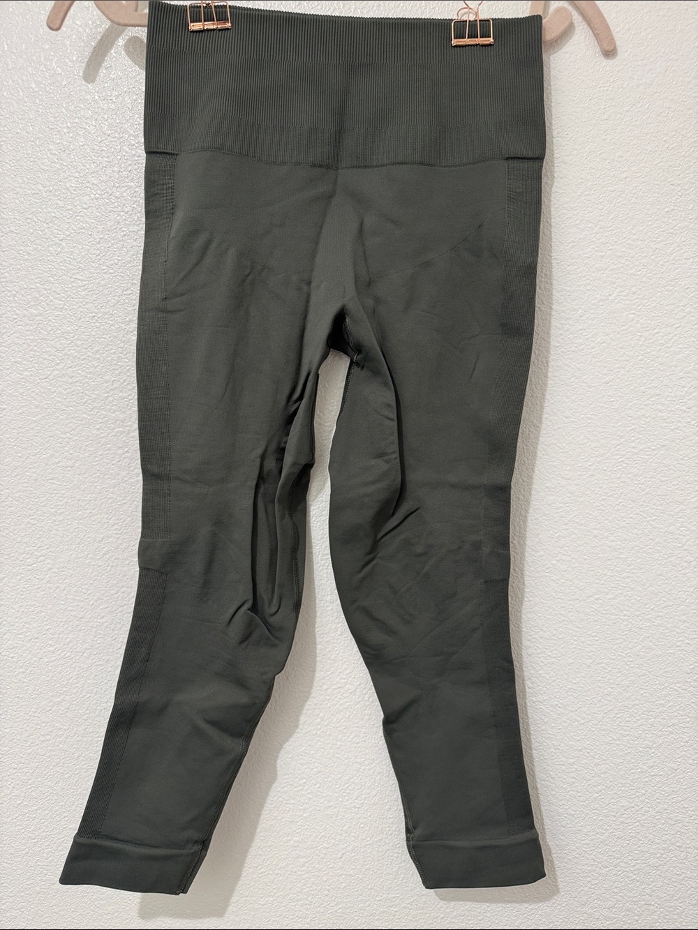 lululemon athletica Olive Ribbed High-Waist Cropped Leggings